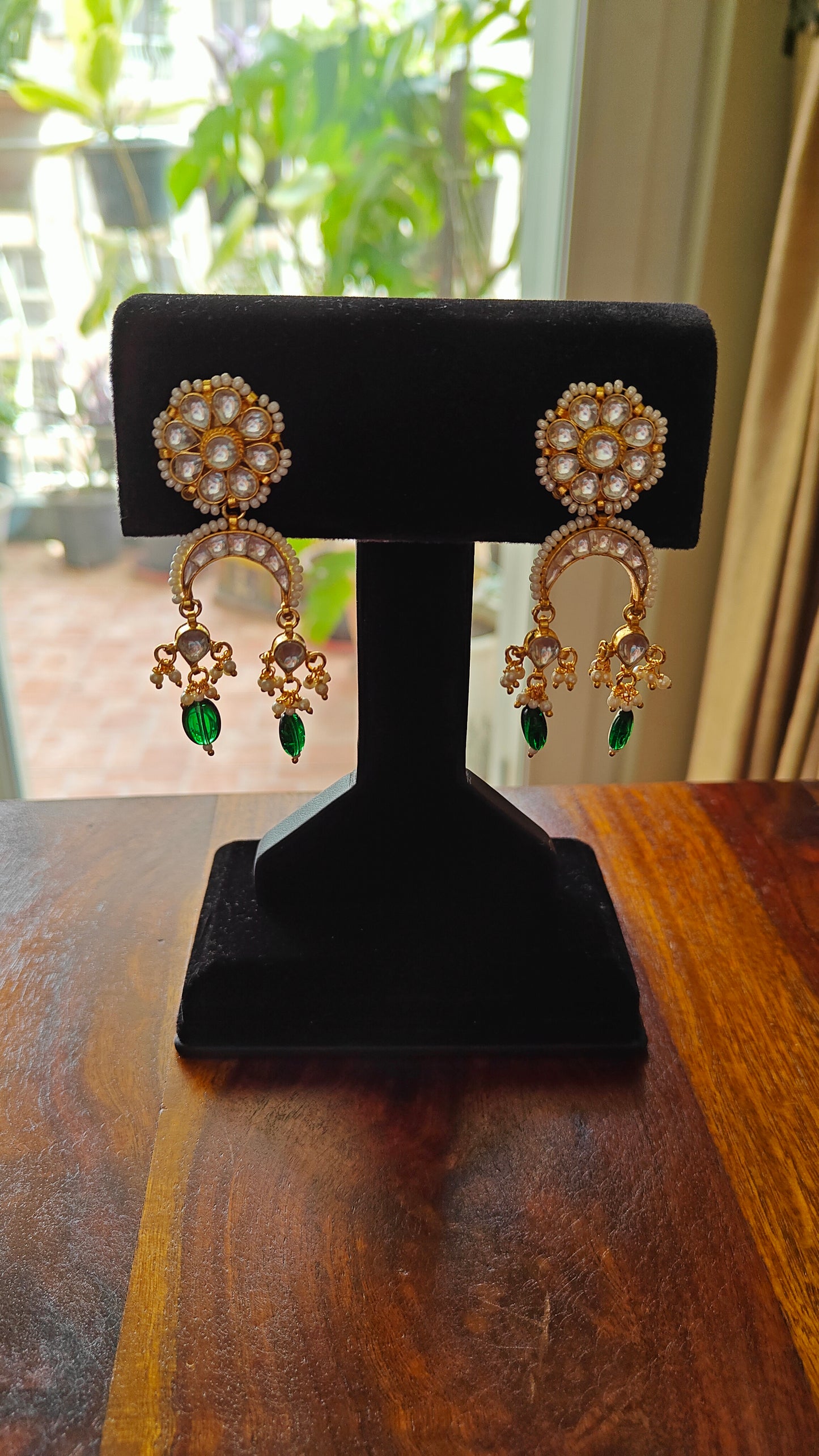 Ziya earrings with kundan and pearls