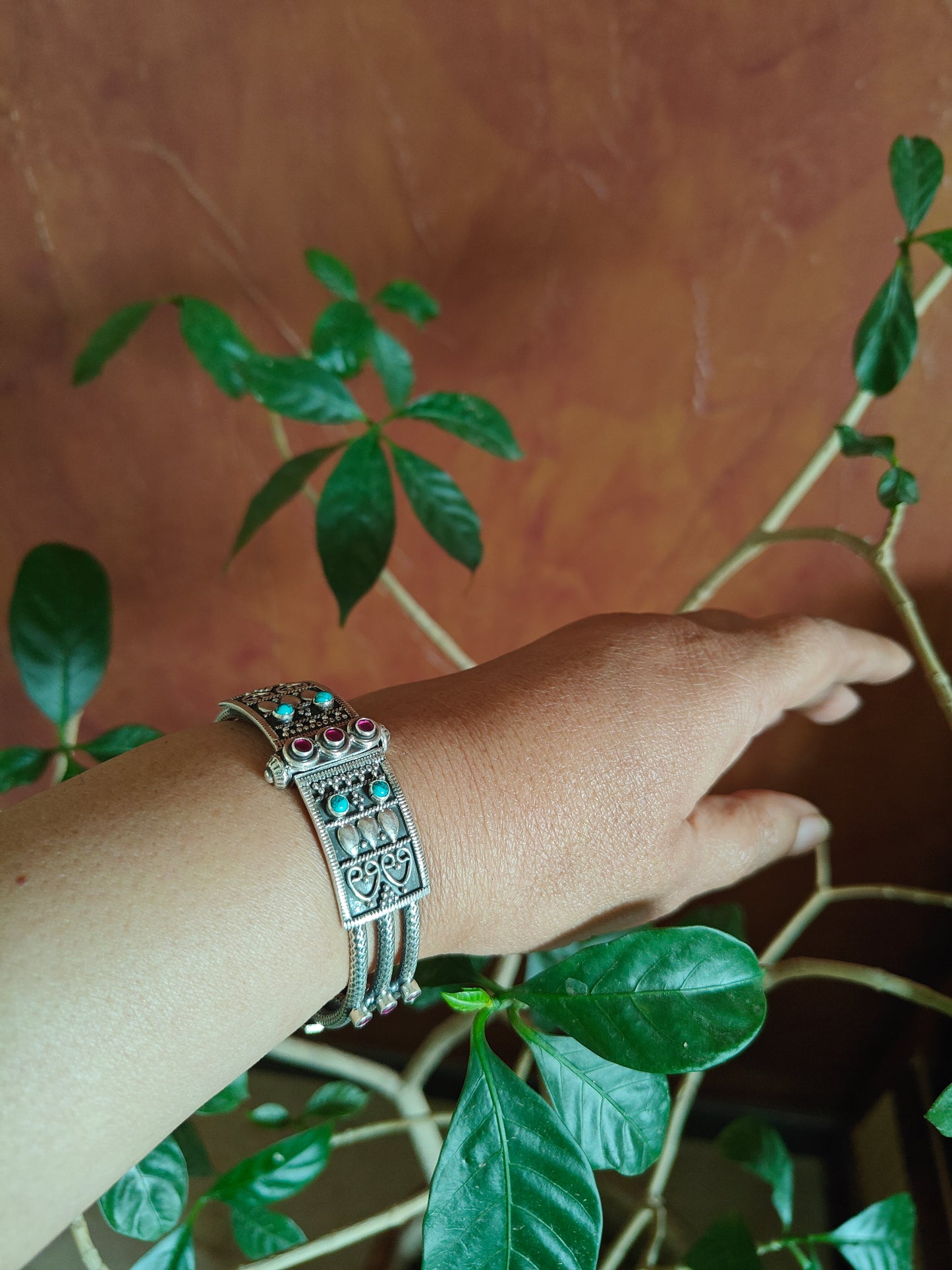 Neelanjana sterling silver kara(bangles) with blue stone