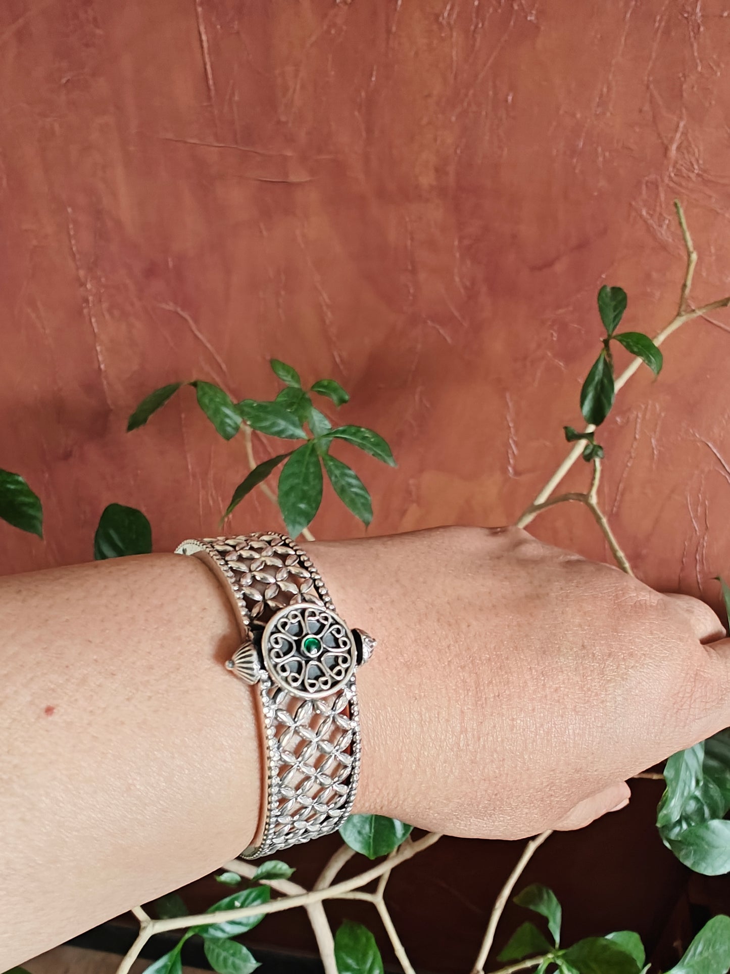 Silver kara (cuff/ bangle) with jali work