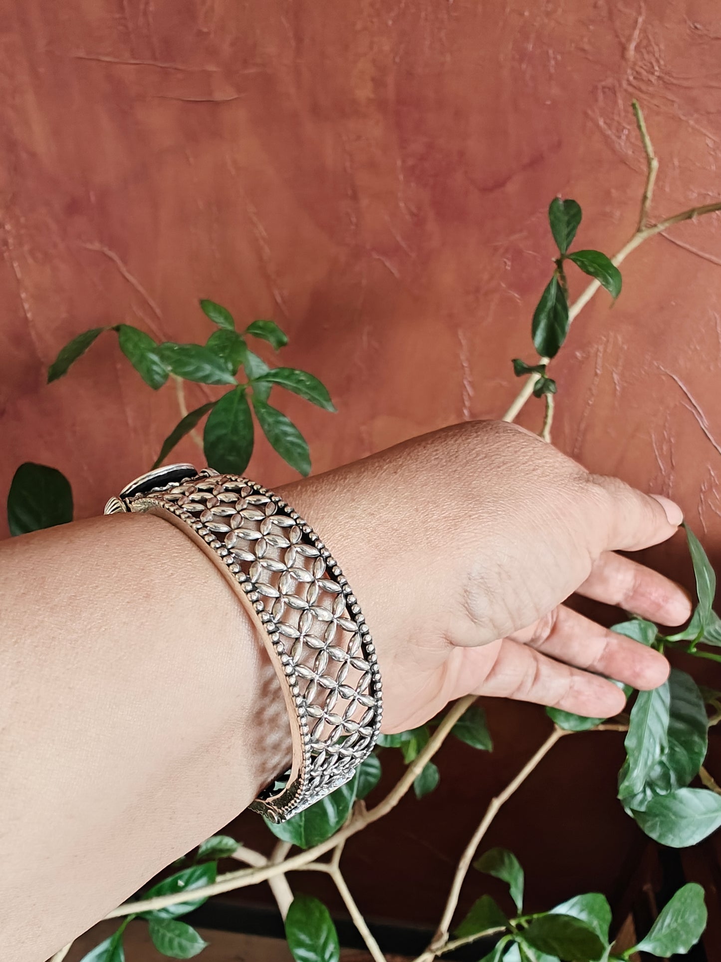 Silver kara (cuff/ bangle) with jali work