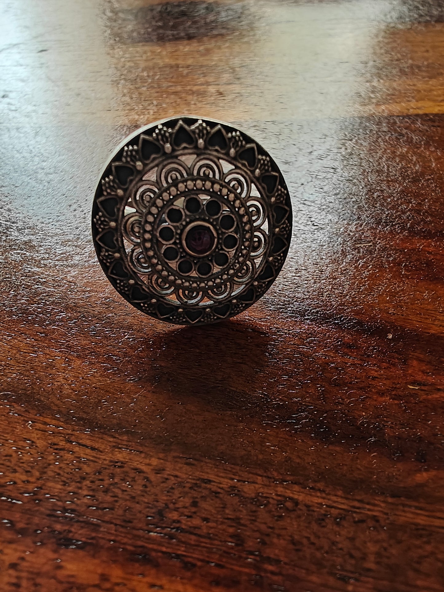 Akshiti Silver ring with carving