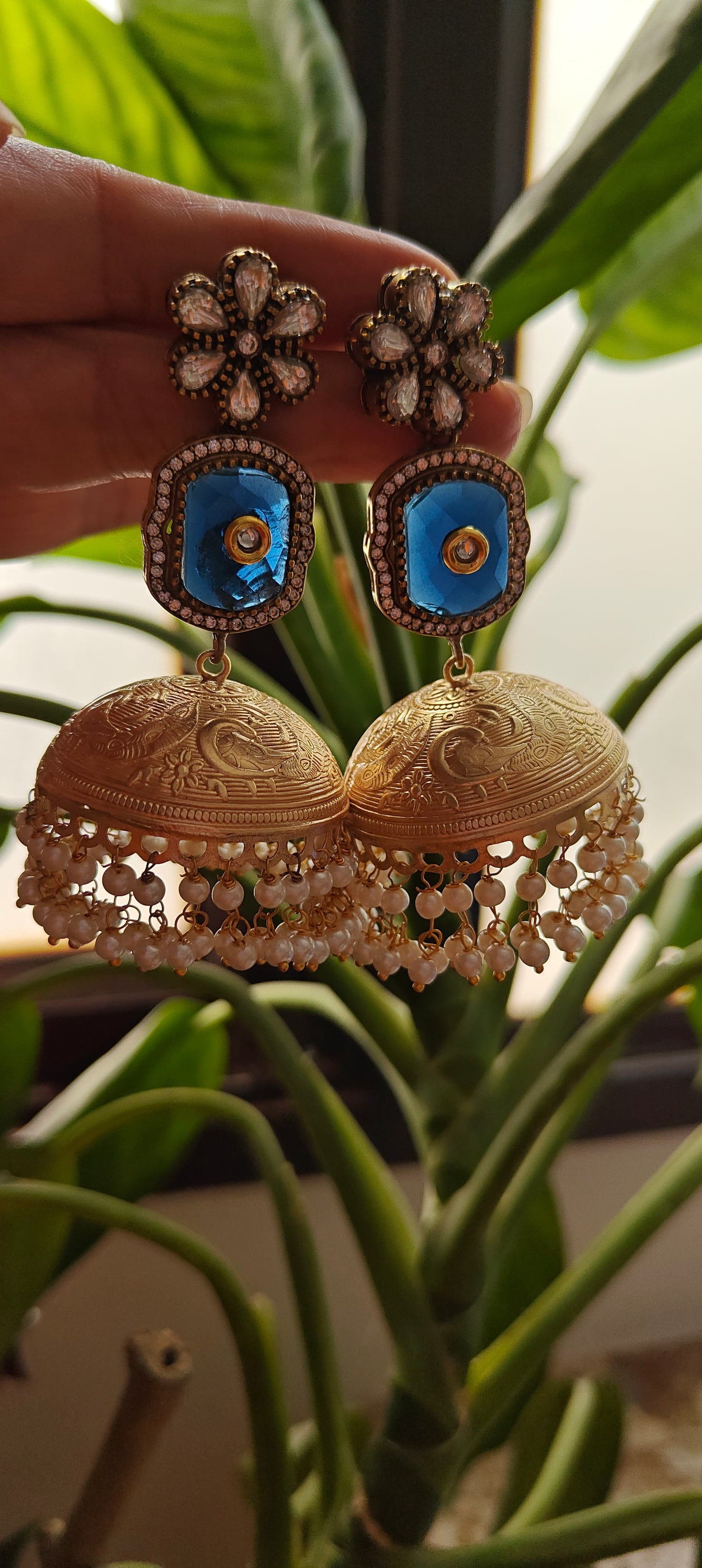 Kurangi kundan and stone jhumkas