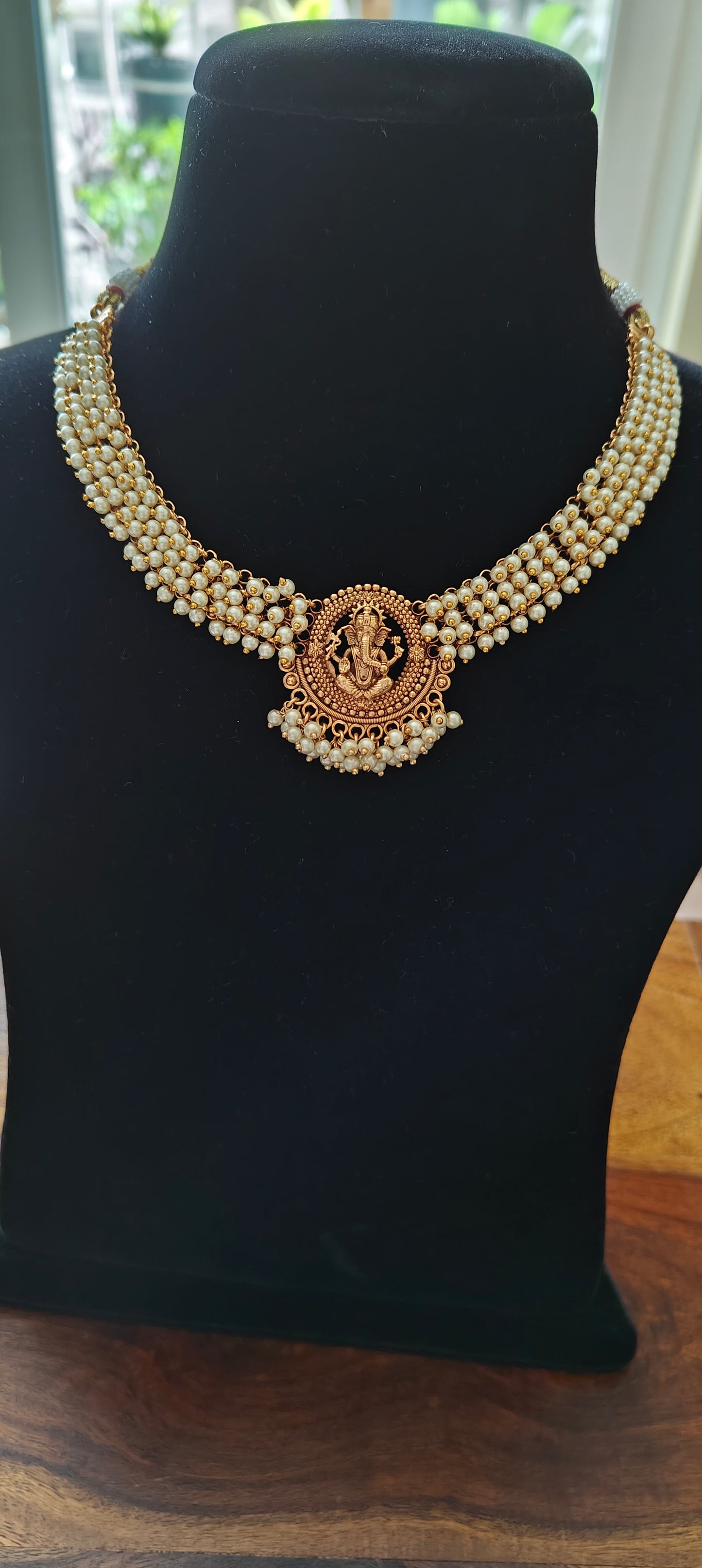 Ganesha set on pearls