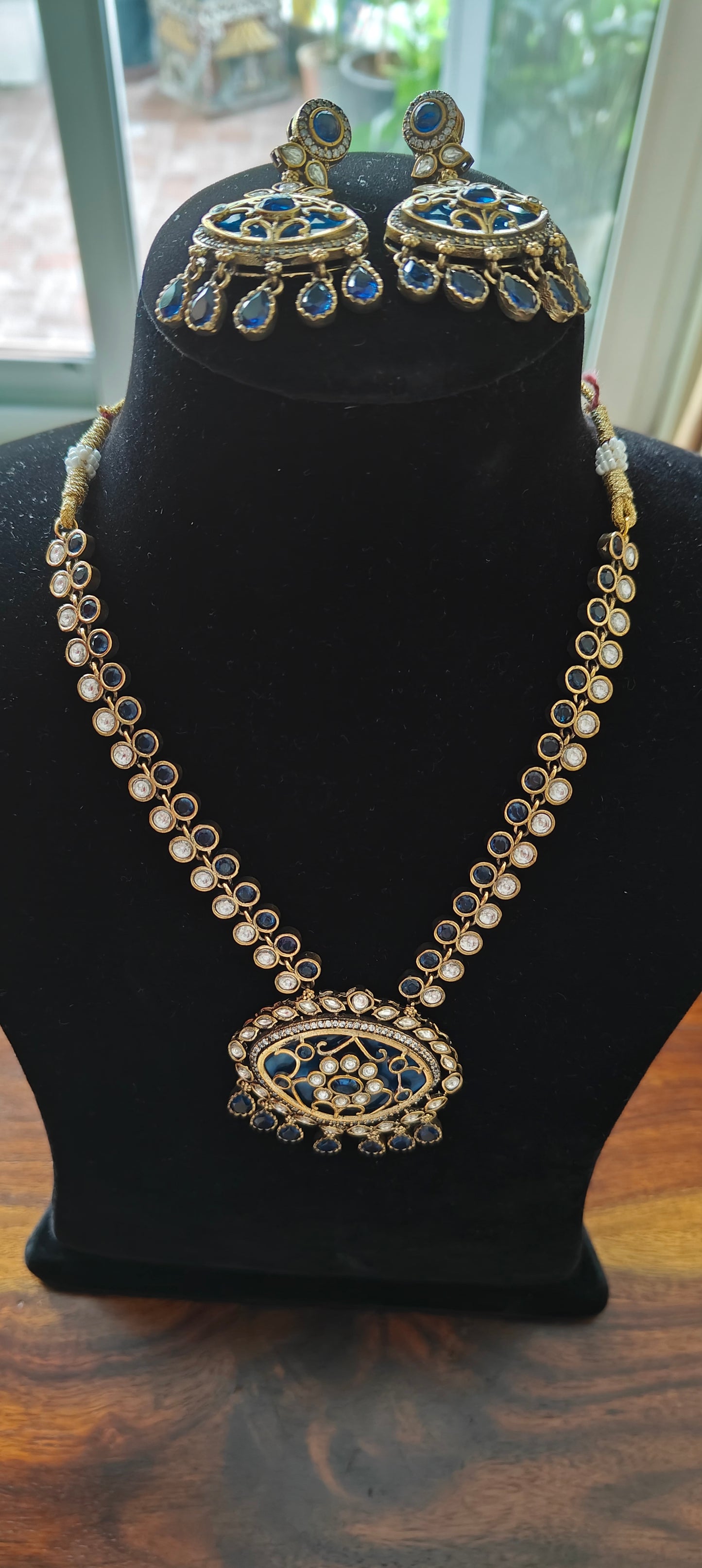 Chaitaly set with blue sapphire/mint green stones and kundan