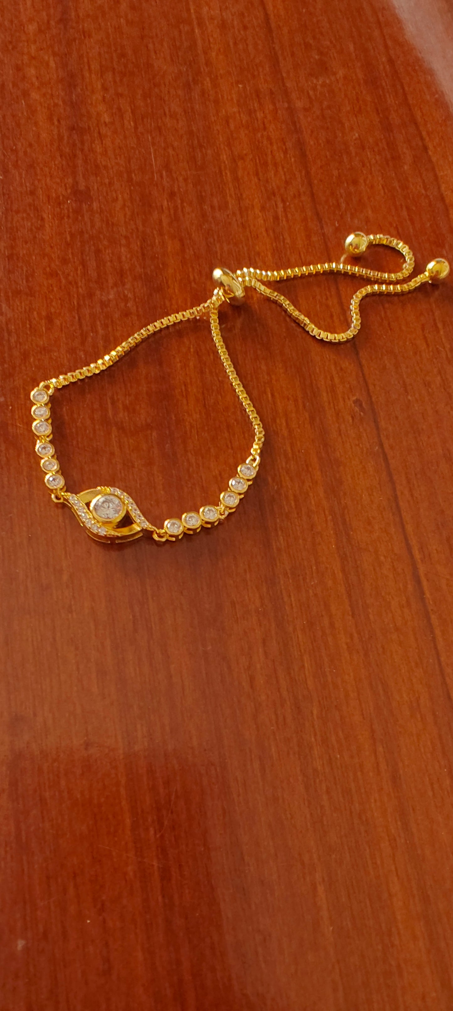 Eye push button bracelet