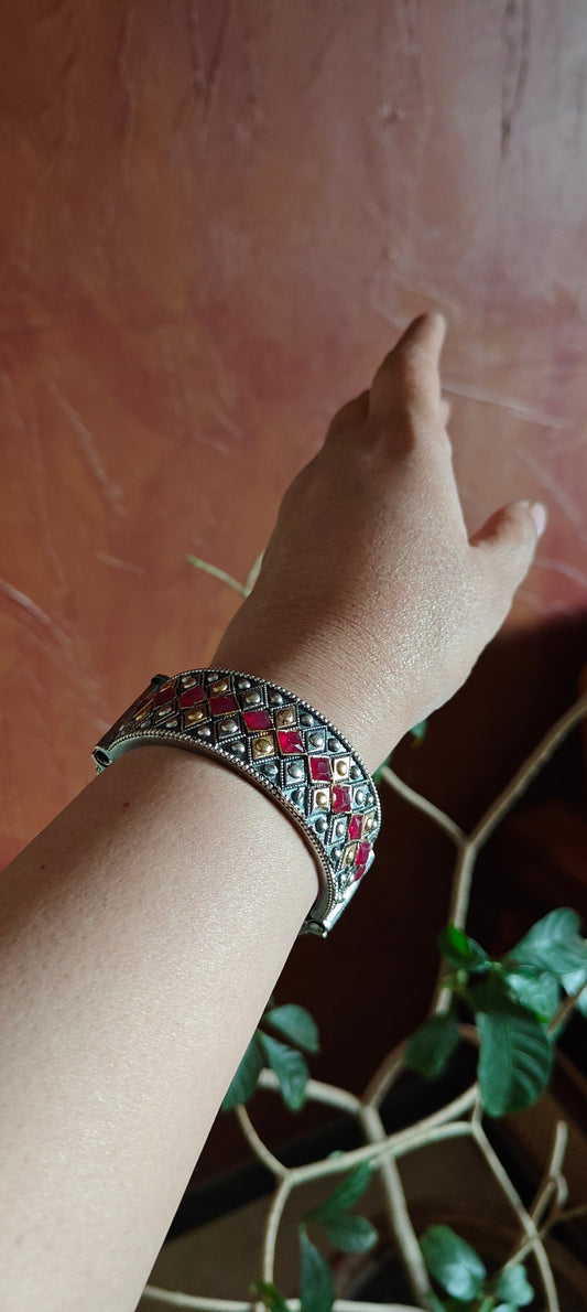 Dual tone Kara( Bangle) with red stones