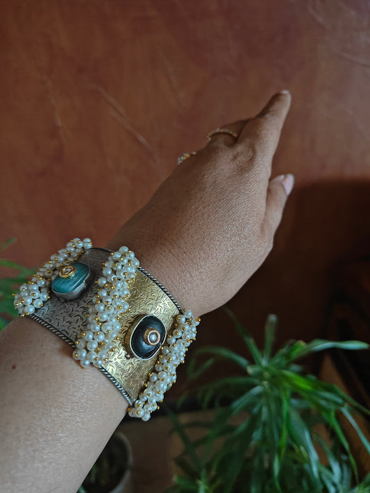 Dual tone kara(Bangle)with pearls and stone