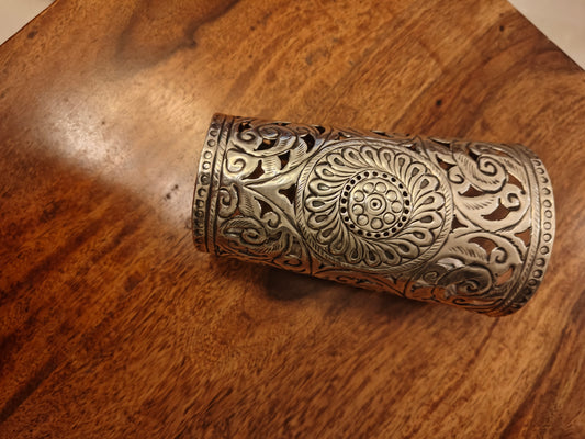 Large Cuff with engraving