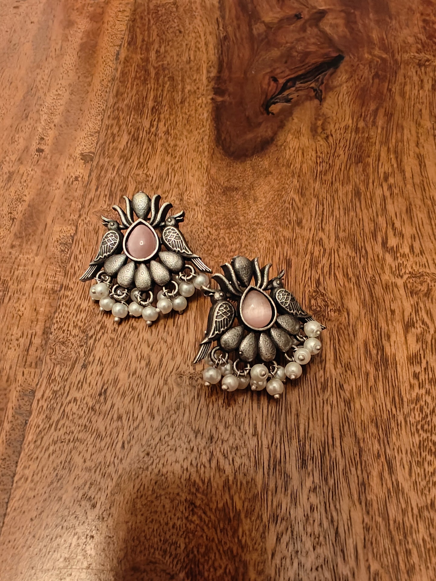Studs(earrings)with mint green/ pint stone