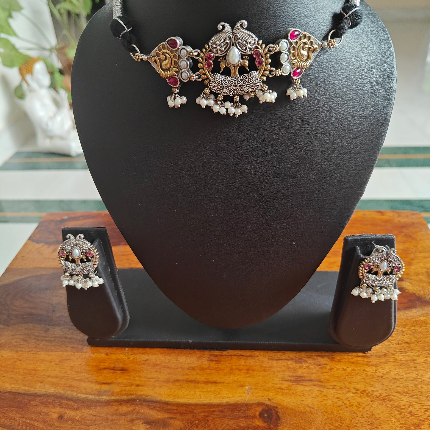 Dual tone choker set peacocks pearls and stones