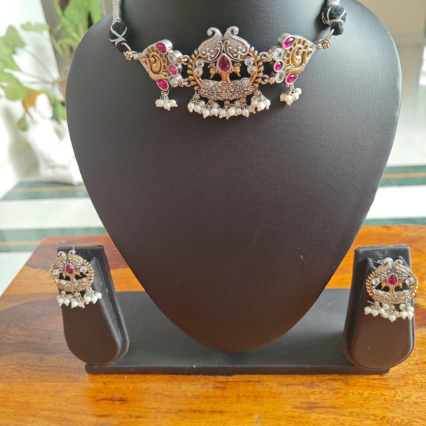 Dual tone choker set peacocks pearls and stones