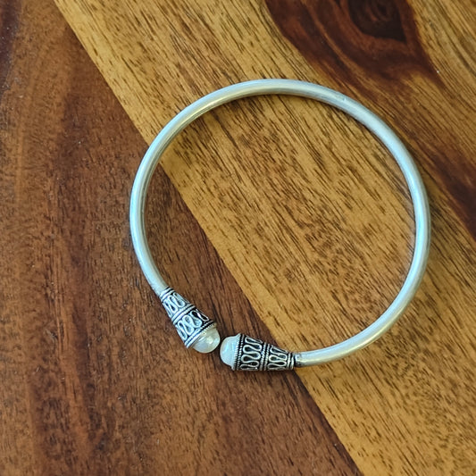 Sterling silver kara(bangle)with pearls on end
