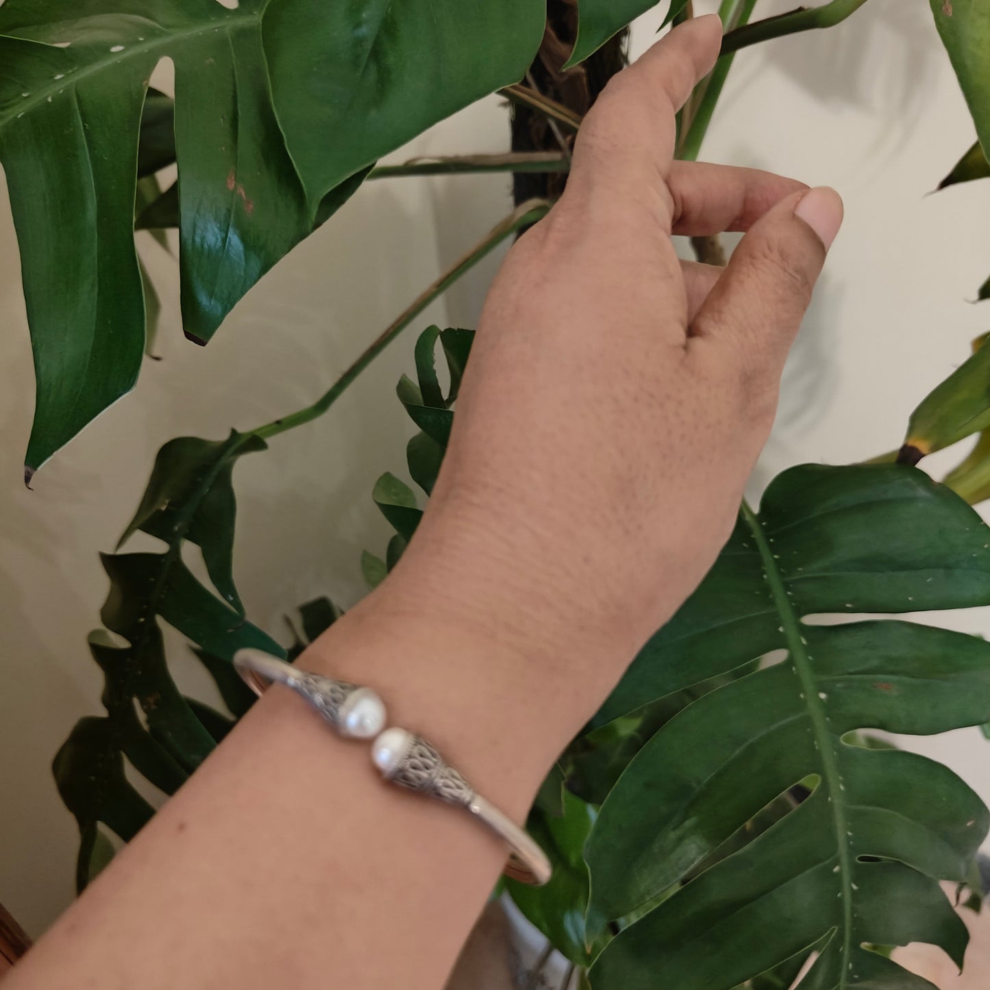 Sterling silver kara(bangle)with pearls on end