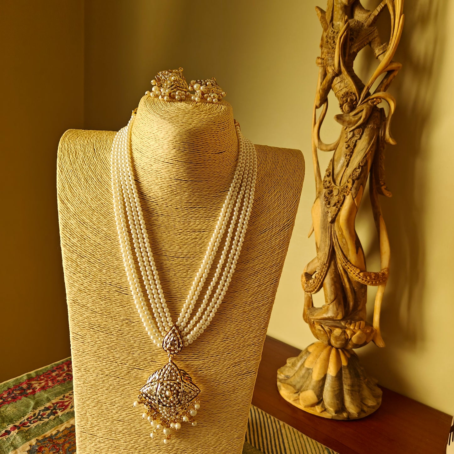 Jyotika choker set with pearls strings