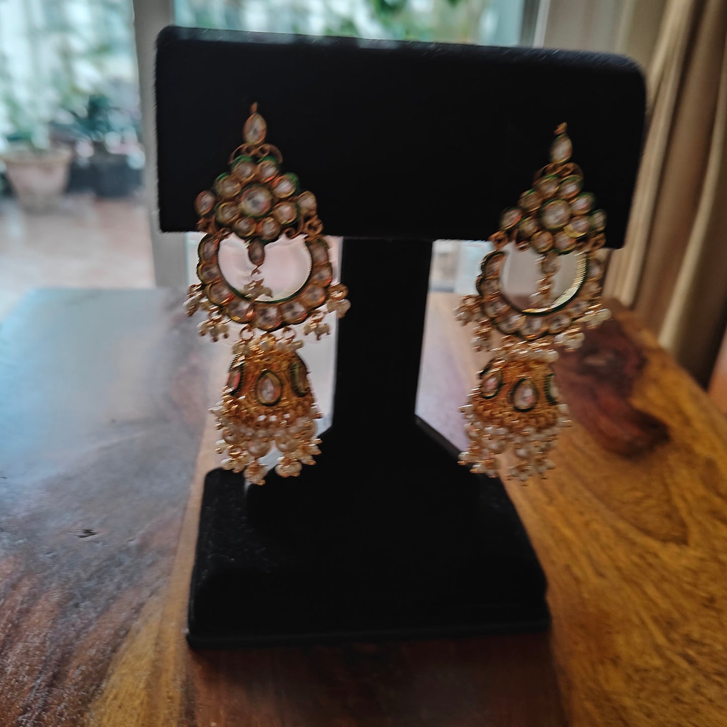 Saniya jhumkis(earrings)on chand bali's