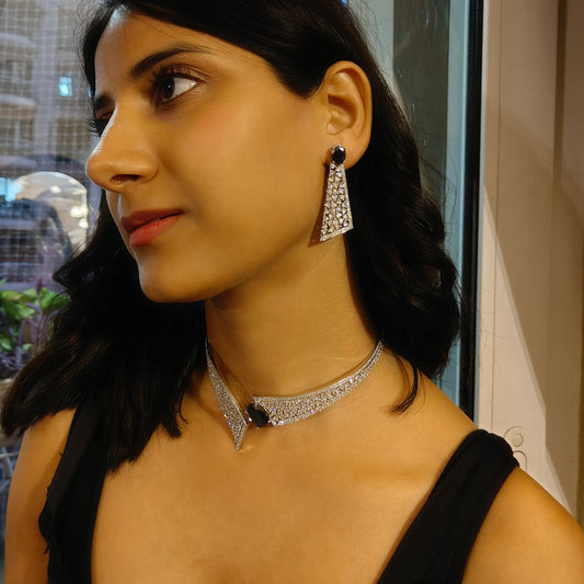 Jui choker with Cz and ruby/ amythist stone in centre