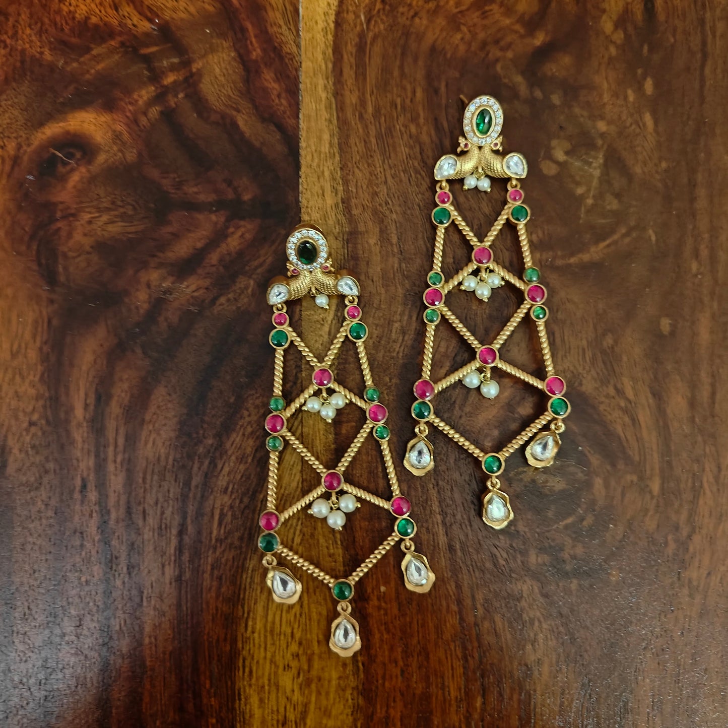 Waheeda geometrical earrings