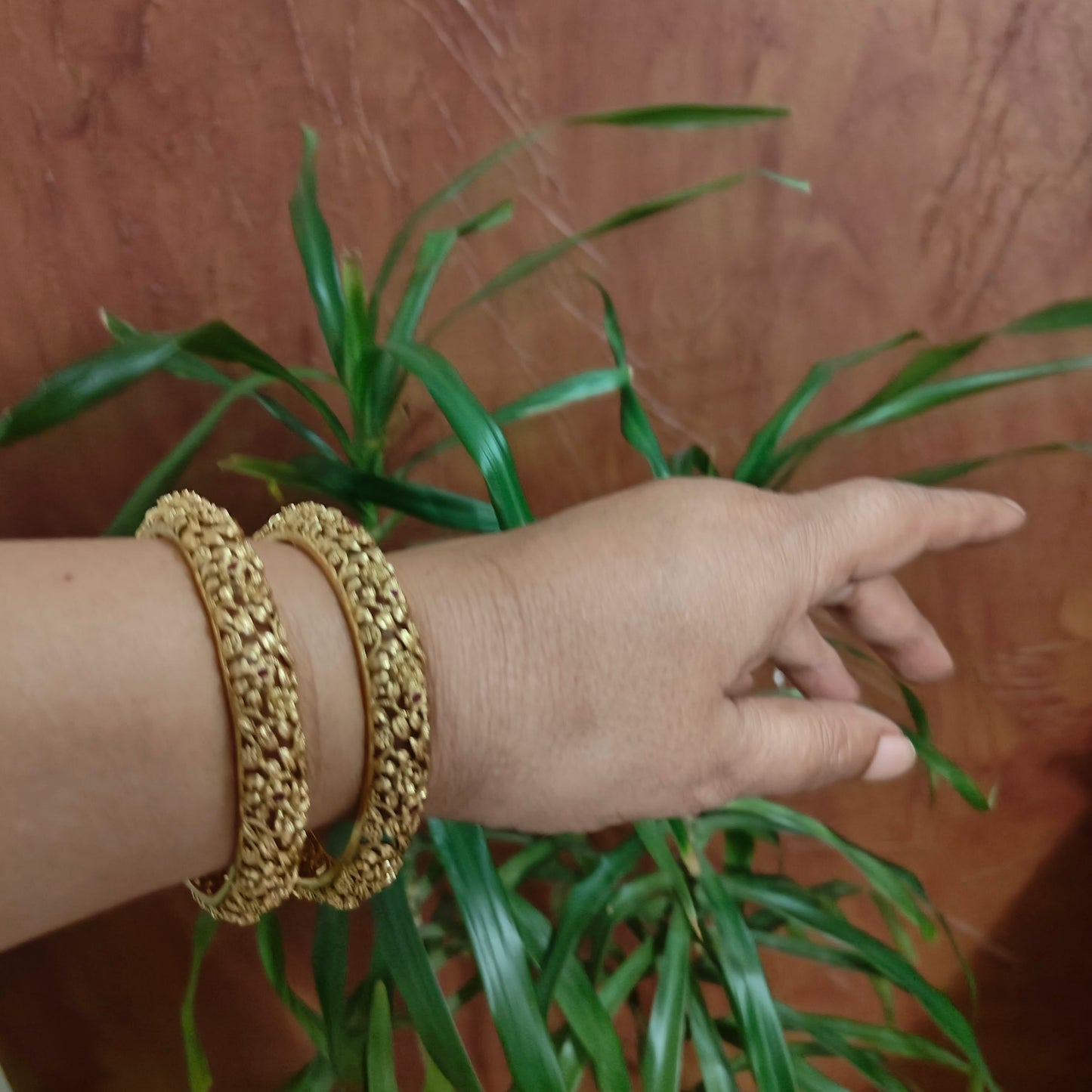 Golden bangles with intricate jali work(2pc)