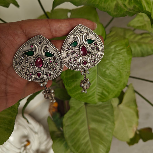 Earrings with engraving and stones
