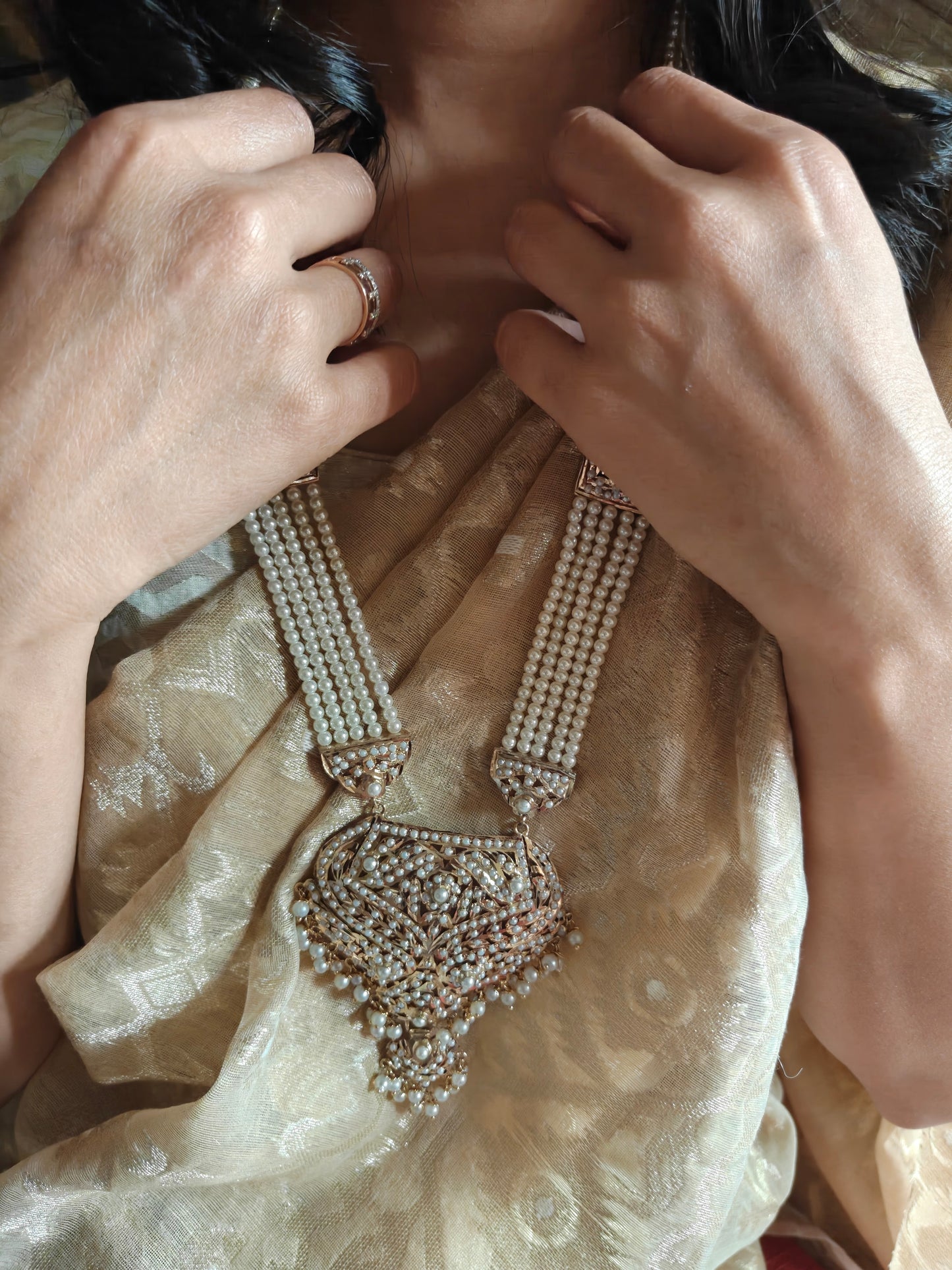 Siya jadau set with pearls