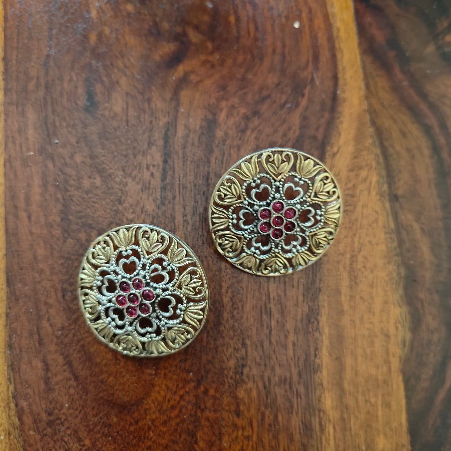 Dual tone big round studs(earrings) with jali work and stones