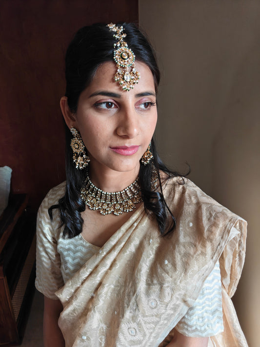 Sahiba set with kundan and pearls,maang tikka included