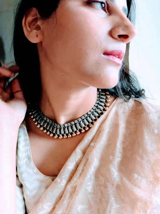 Dual tone Radhani choker