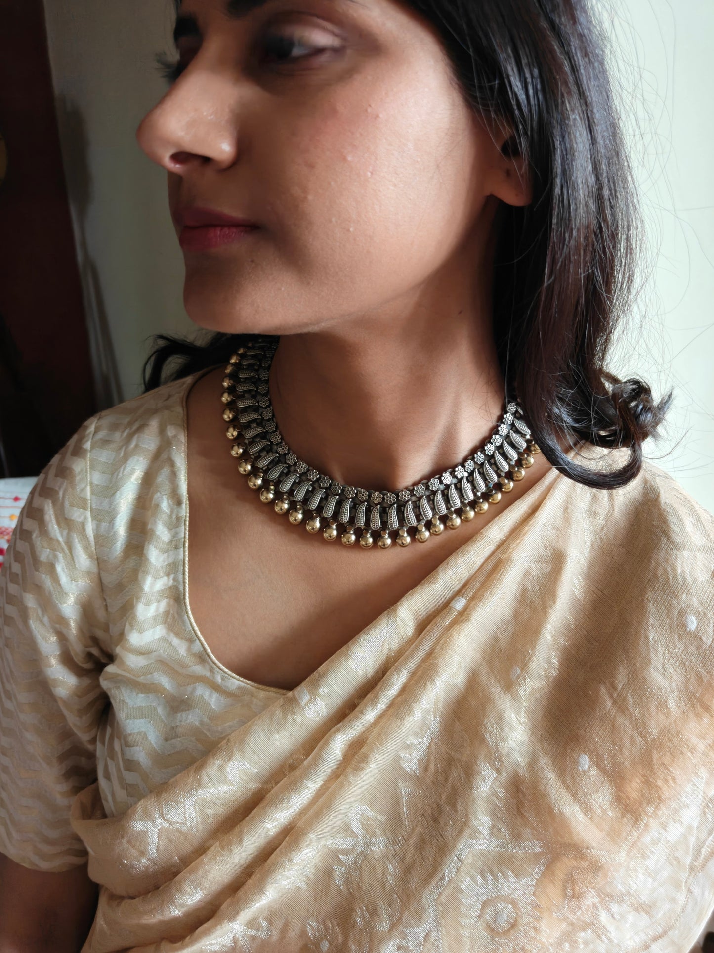 Dual tone Radhani choker