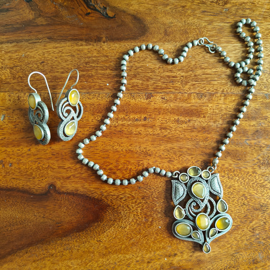 Ganesha pendant set with stones on bead chain
