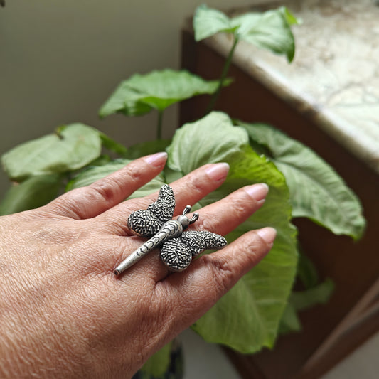 Butterfly carved ring