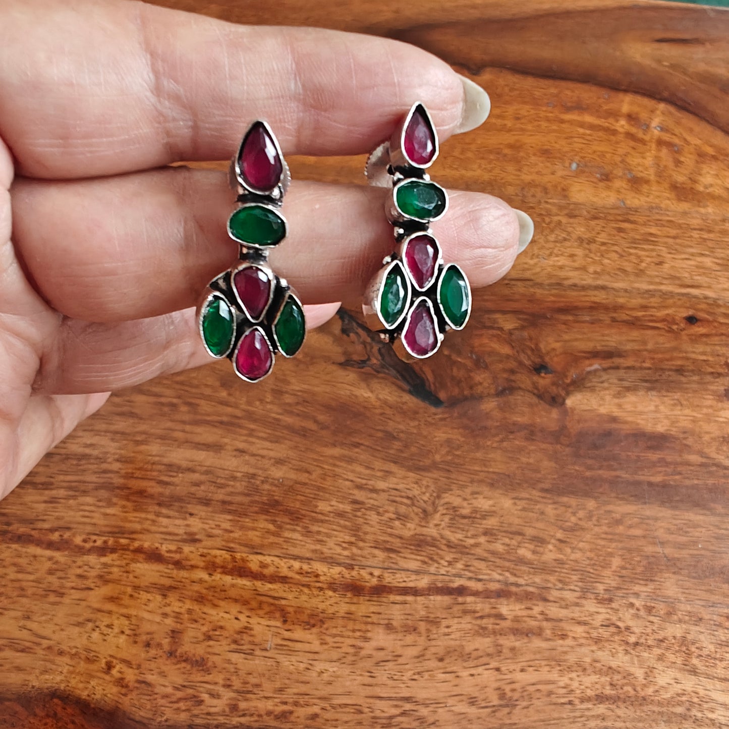 Earrings with stone inlay