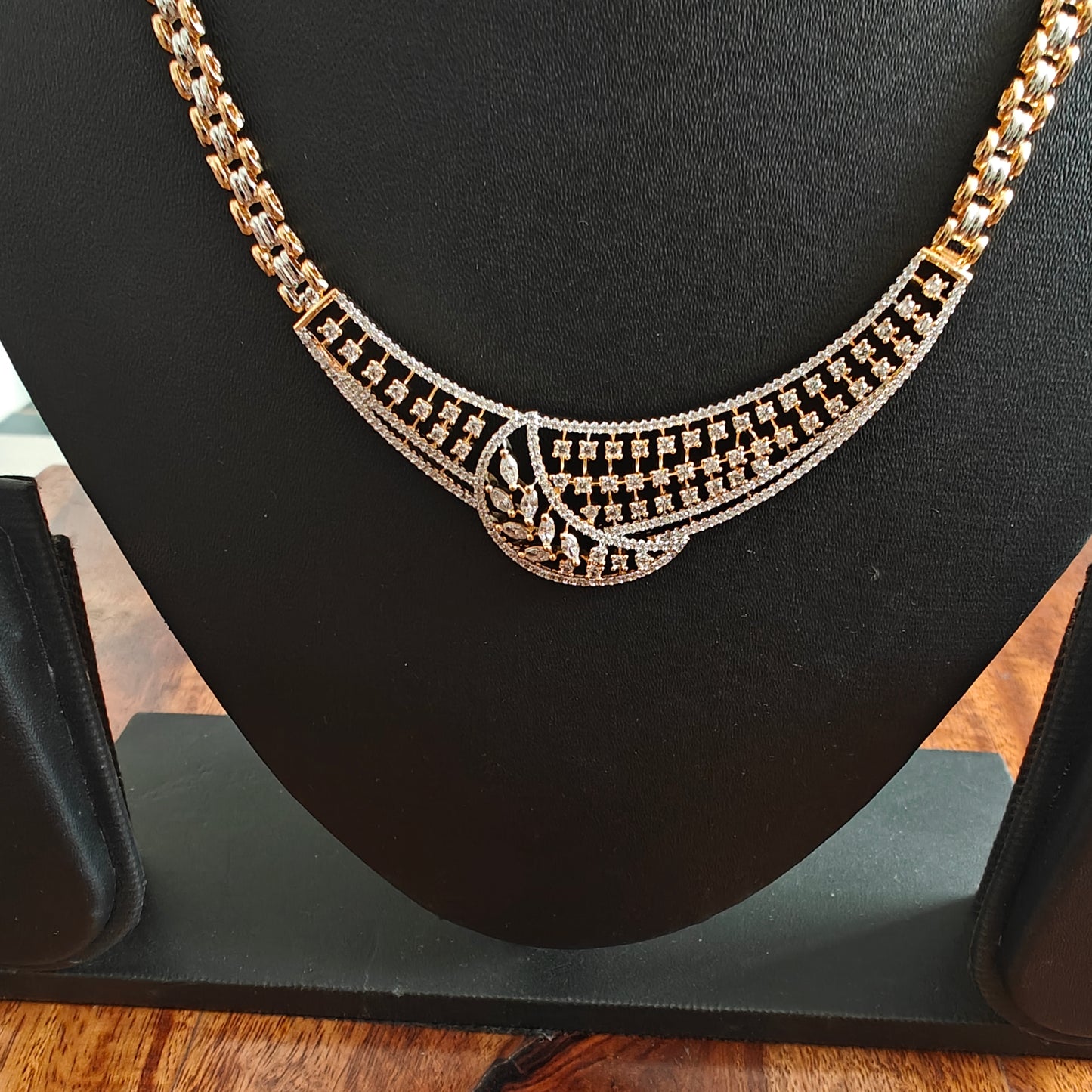 Usri set in gold and platinum finish with Cz