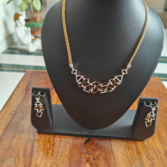 Utsa set with geometrical design