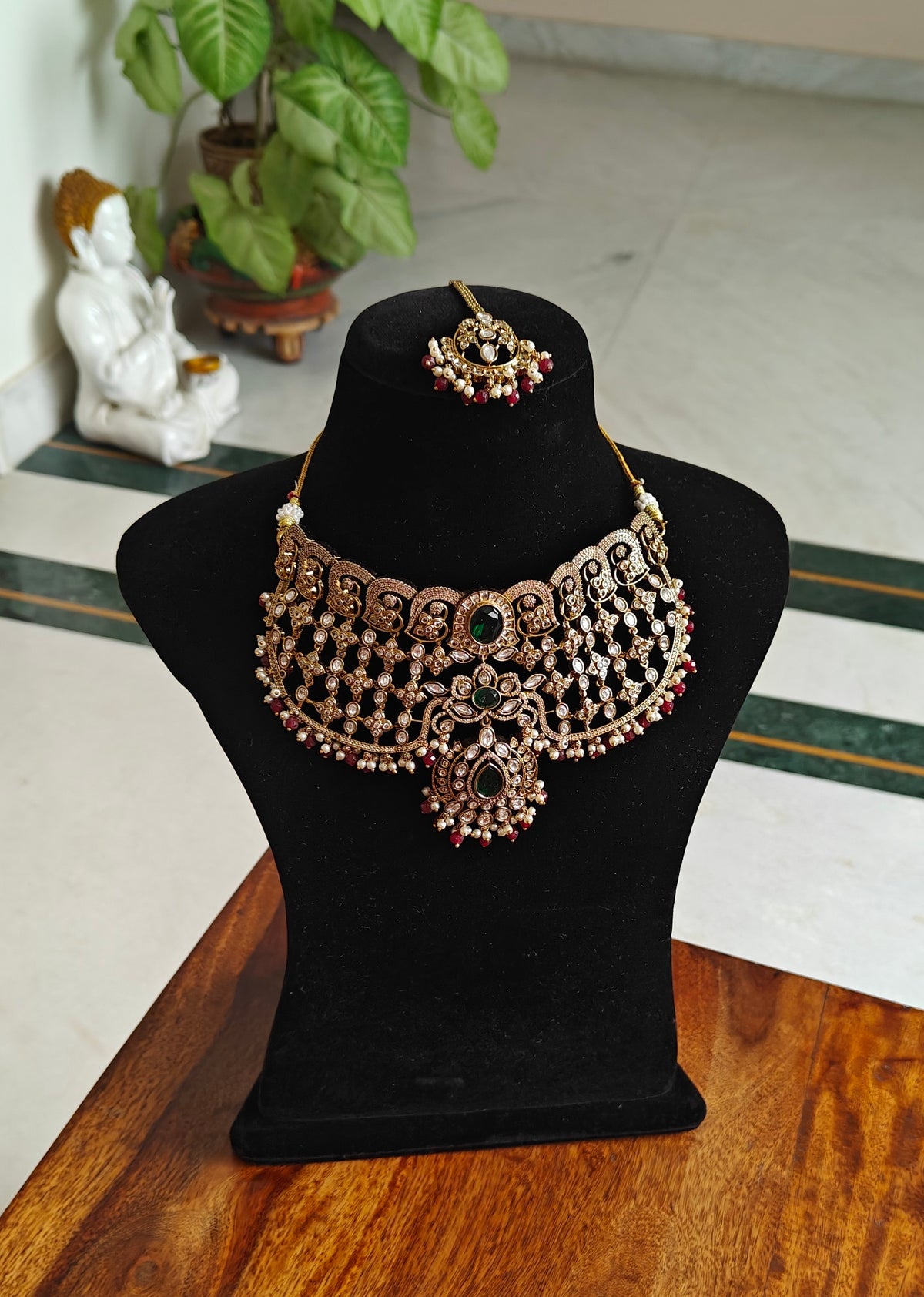 Tarika choker set with mang tikka in moissanite,kundan and stone