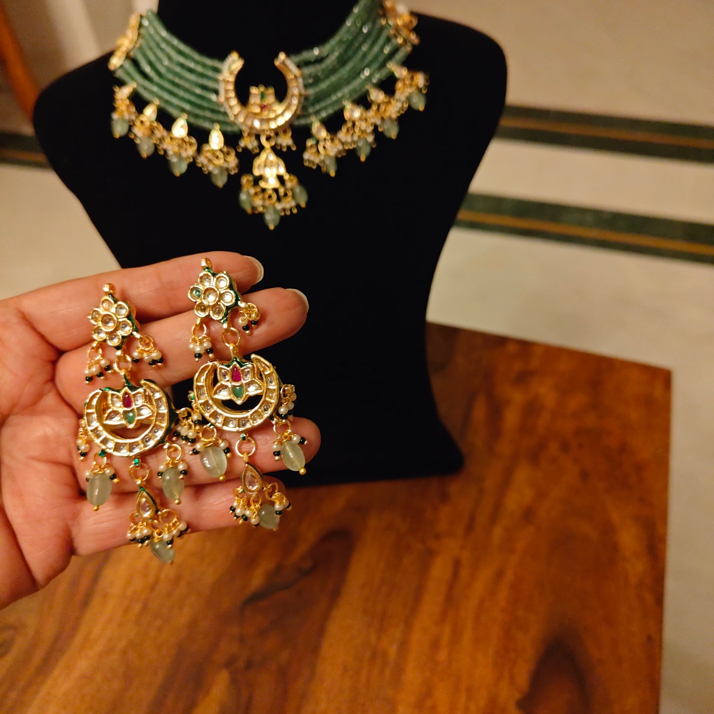 Priyasha set with beads and kundan