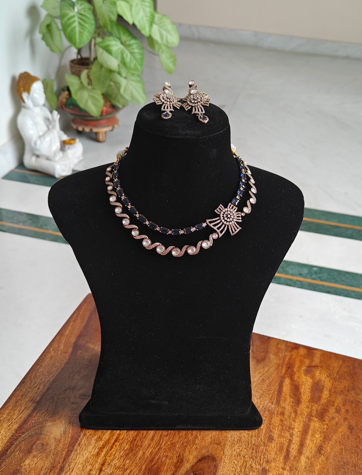 Supriti set with one layer of stones and one of moissanite.