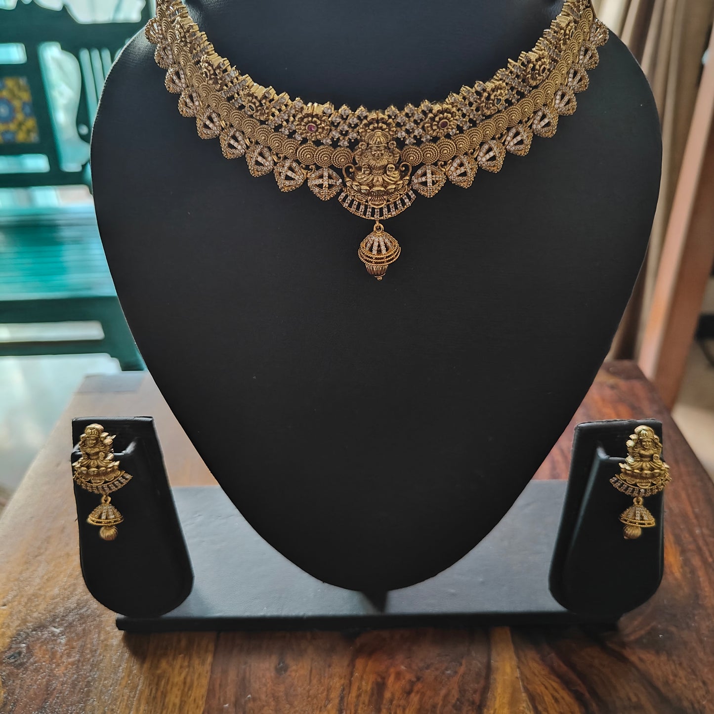 Punita choker with Lakshmi motif in centre