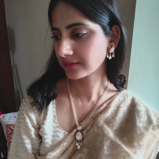 Quasar set with moissanite pendant on pearls and gold chain
