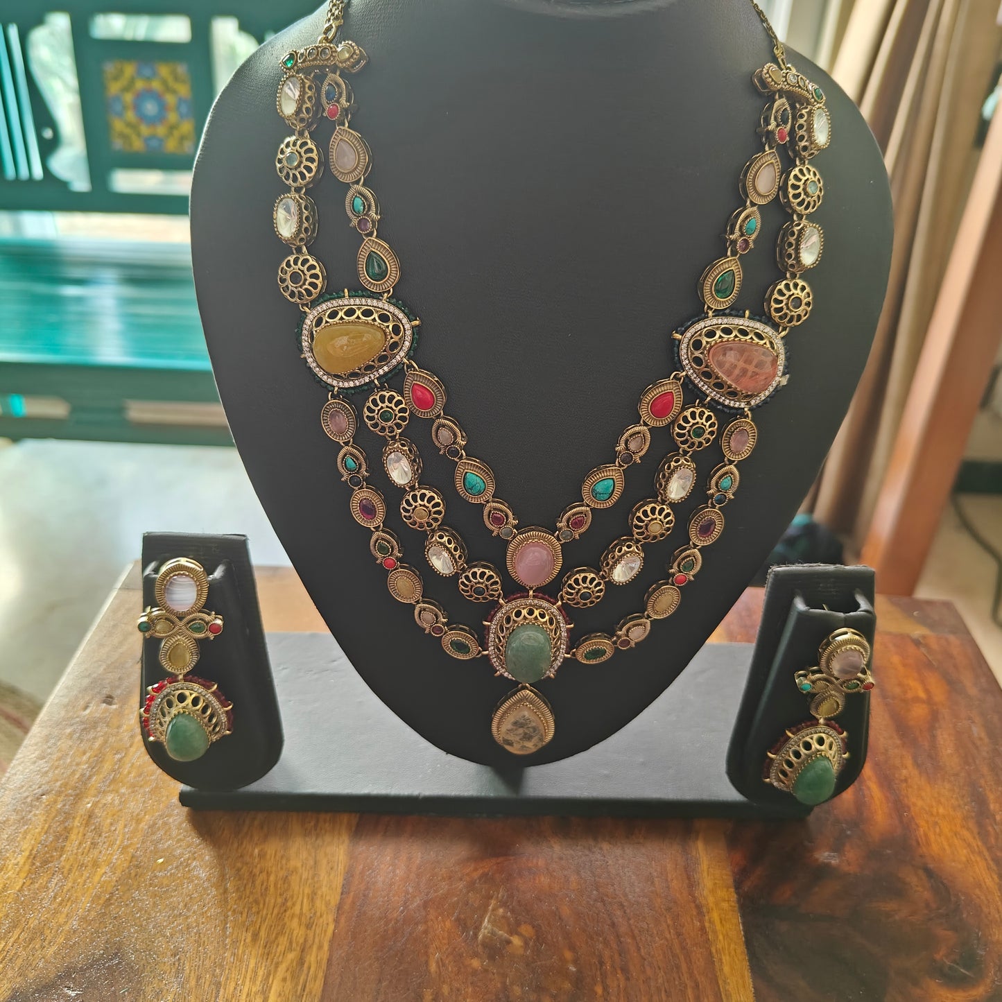 Trisha multilayered stone set