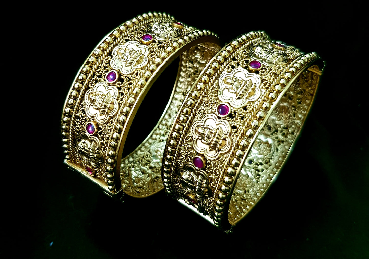 Temple jewelry gold finish lakshmi bangle (kangan-2) with kemp stones