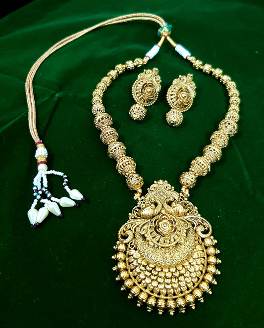 Temple jewelry matar mala with pendant and long earrings