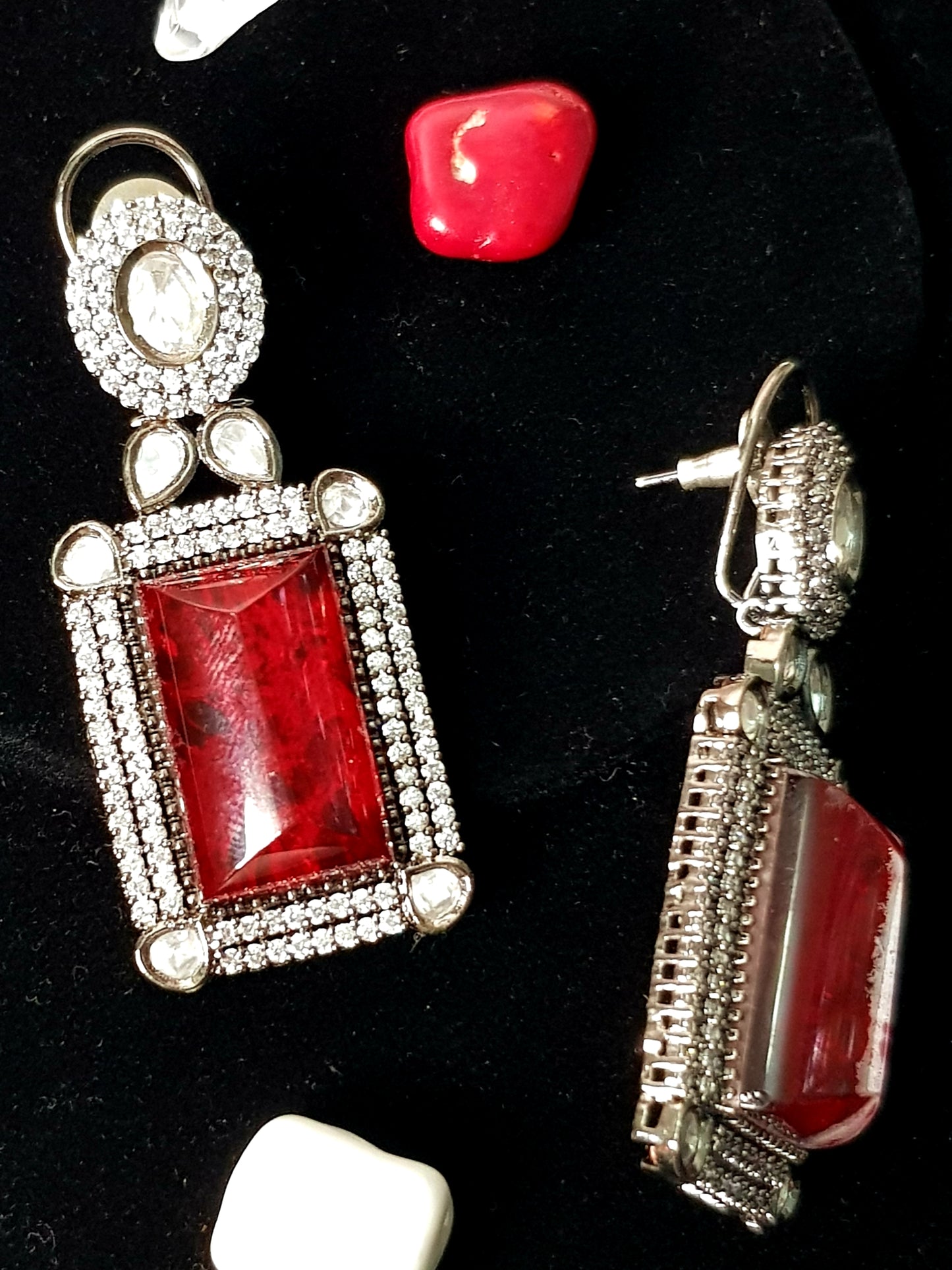 Statement earrings, big devil stone (red/green) with kundan and CZ detailing