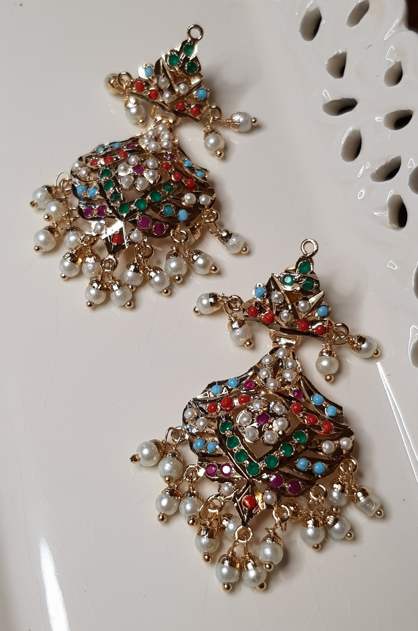 Navratan jadau hasli necklace, with matching earrings set