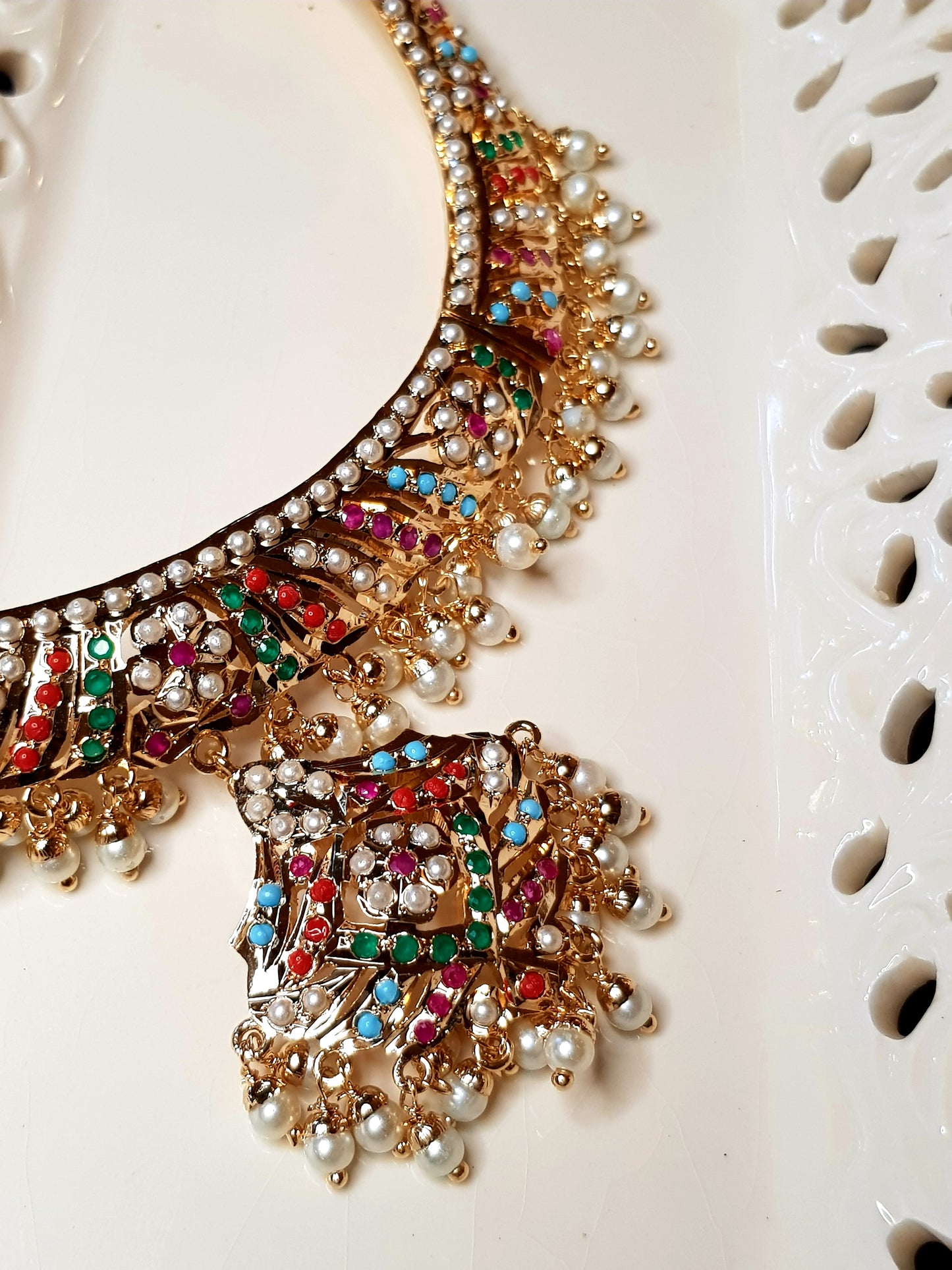 Navratan jadau hasli necklace, with matching earrings set