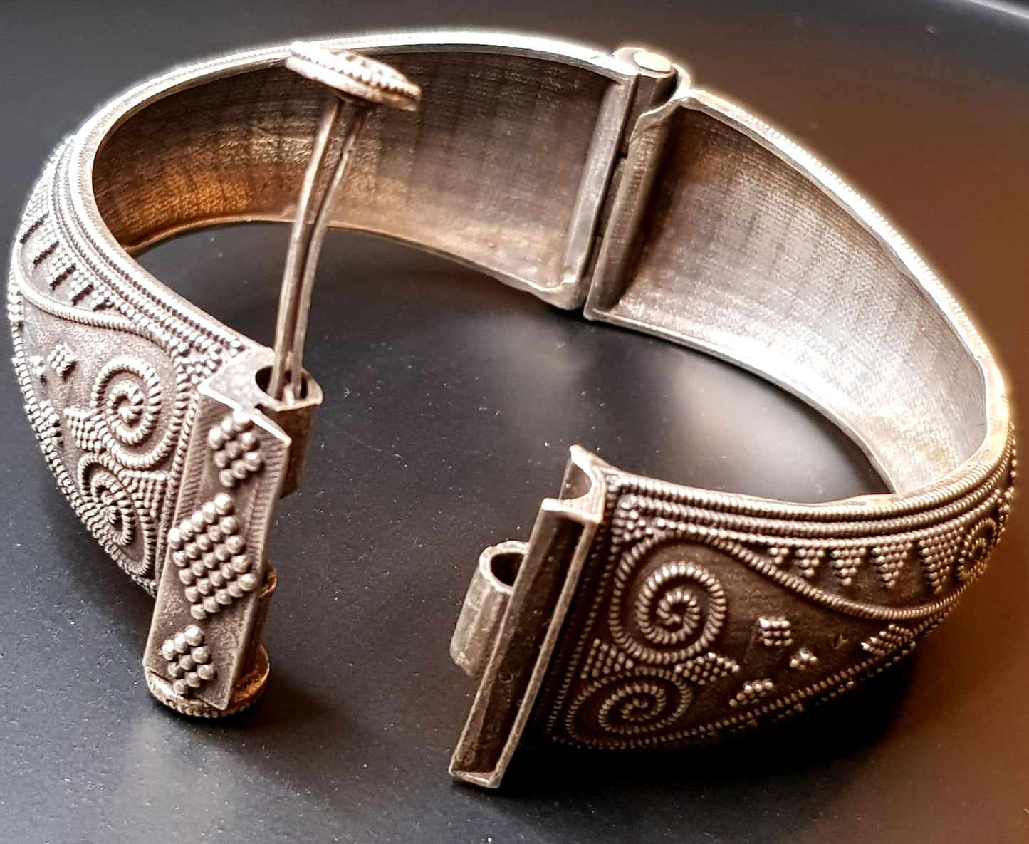 Tribal silver finish kada (bangle , 1 pc)