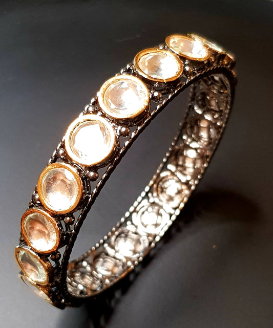 Antique silver finish bangle with kundan and gold edging detailing (1 pc, size - 2.6)