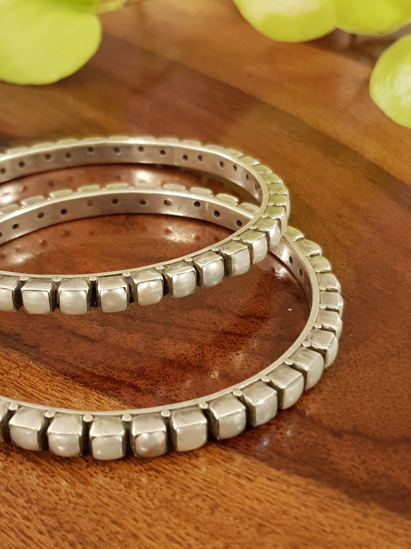 Bangles/Kara's in silver with pearls mount in square shape (2 pcs),size - 2.8