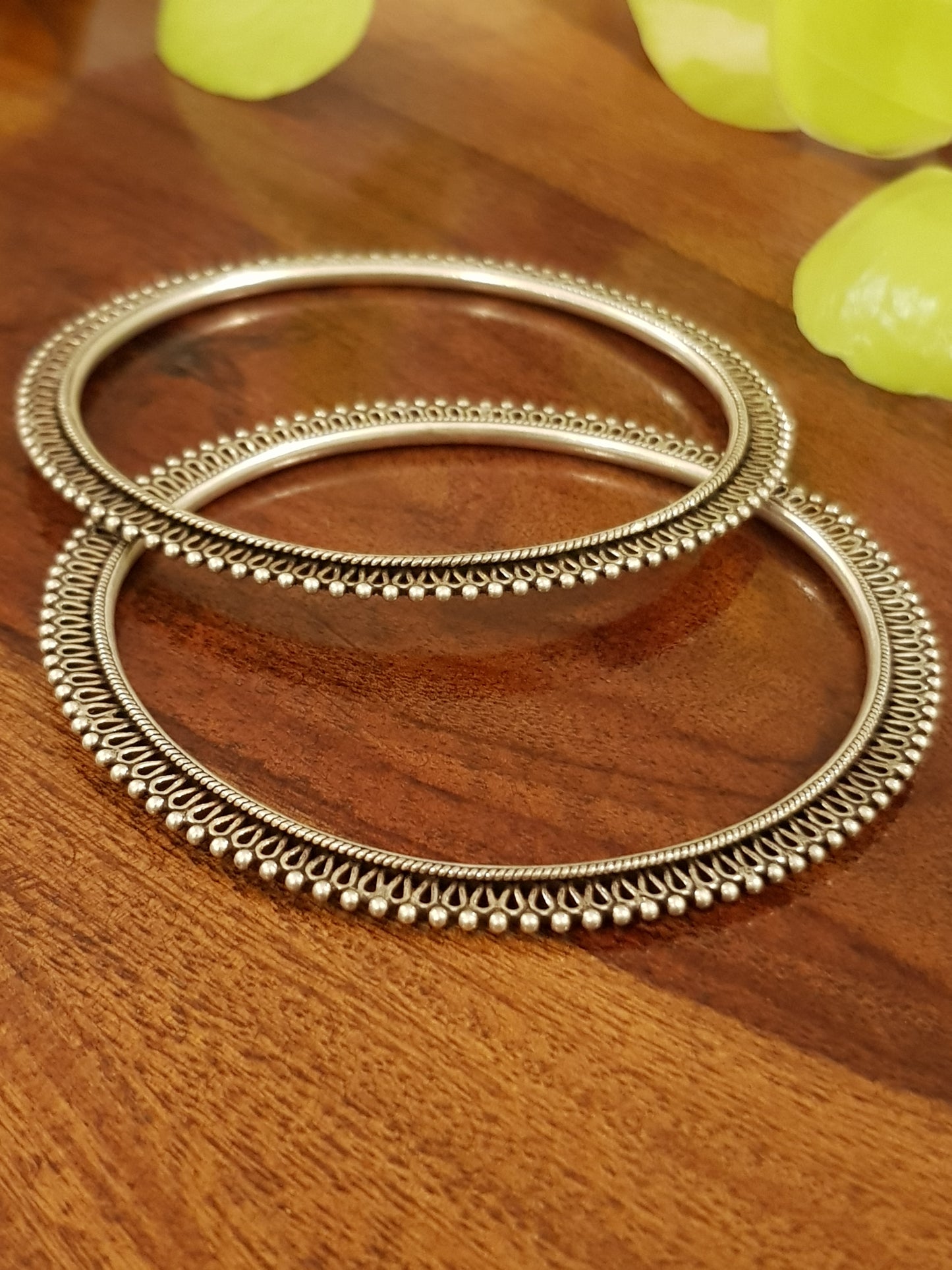 Bangle/Kara in silver with jalli design (2 pcs) size - 2.6