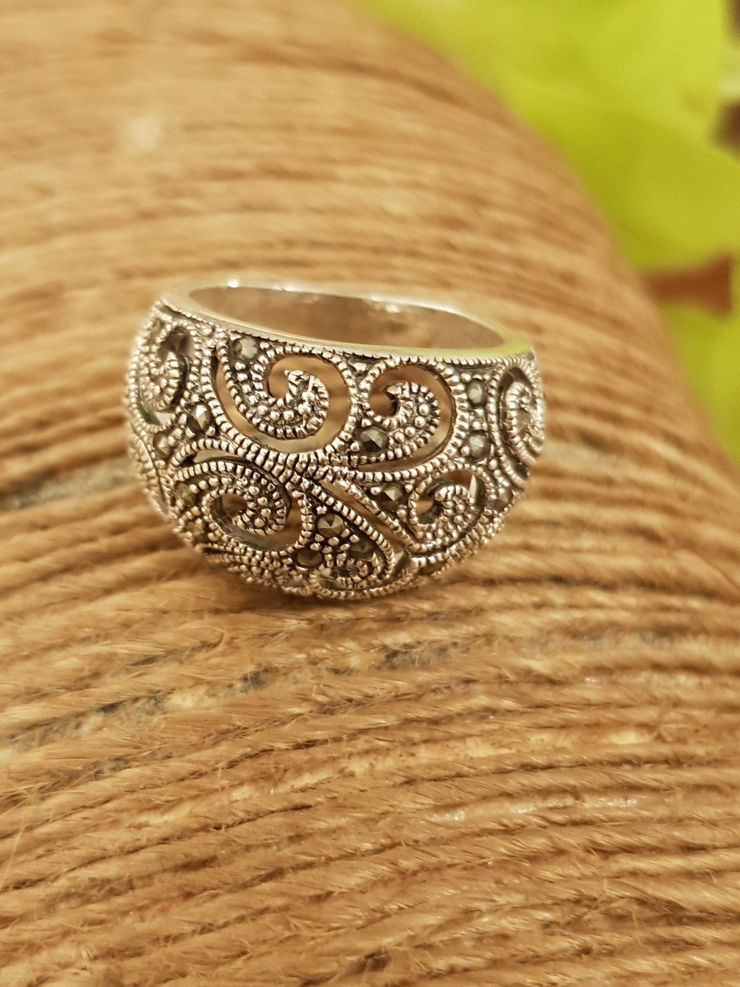 Silver ring with marcasite - jaali design