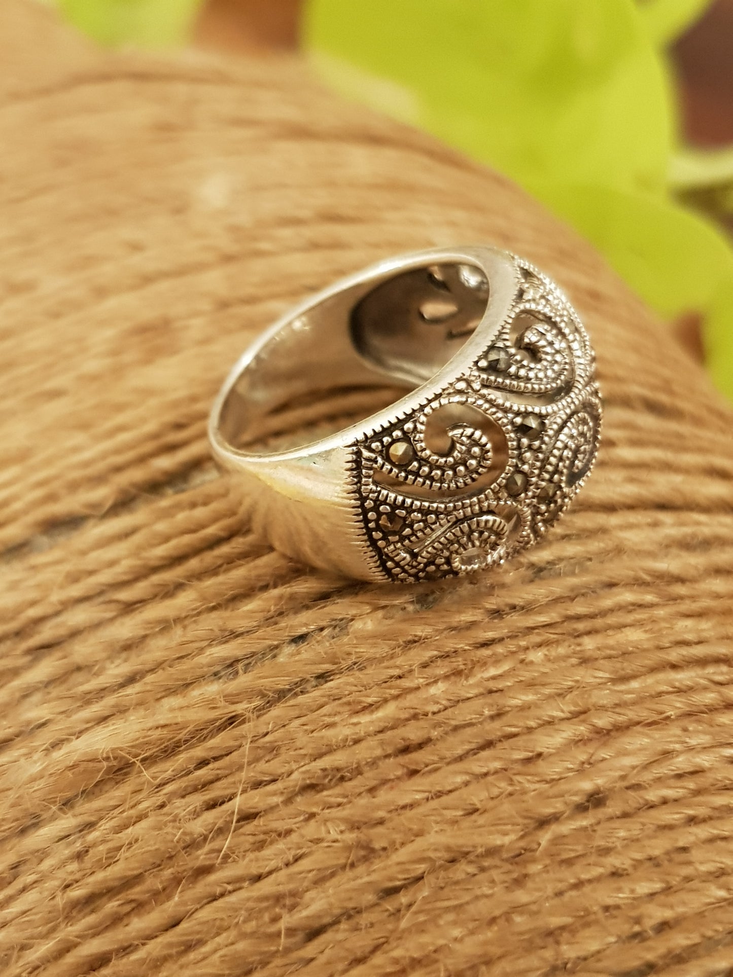 Silver ring with marcasite - jaali design